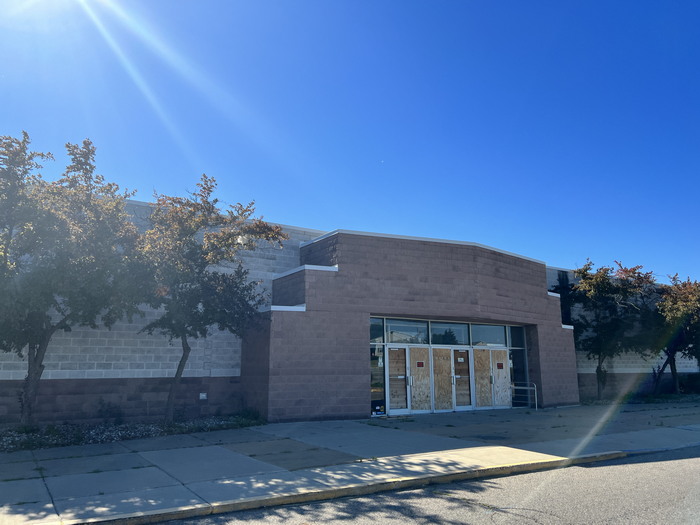 Adrian Mall - July 9 2022 Photo (newer photo)